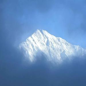 Annapurna-mountain- 