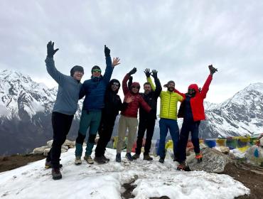 Langtang-Trek-group 