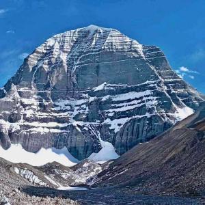 Mount-kailash-north-face-from-Derapuk 