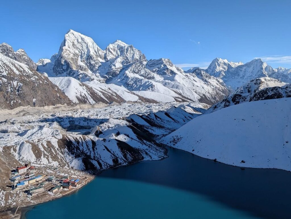 Gokyo lake - Everest three pass trek