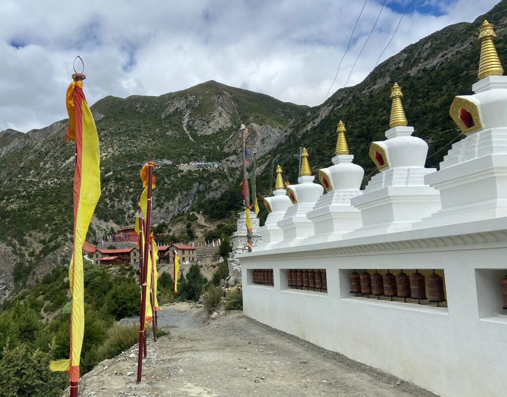 Annapurna circuit trek with Ghorepani
