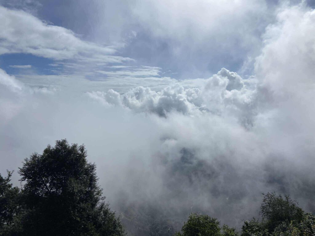 hike-chisapani