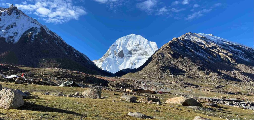 Kaialsh mansarovar yatra Helicopter - north face kailash