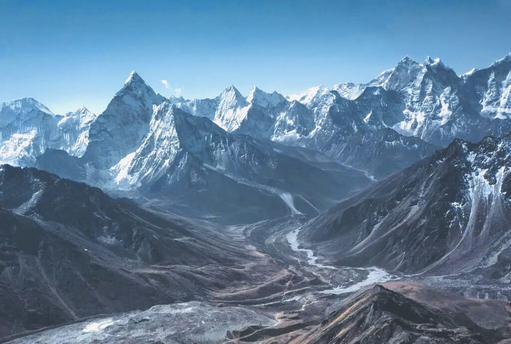 Lobuche peak