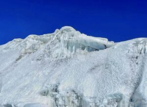 Lobuche peak - ice climbing